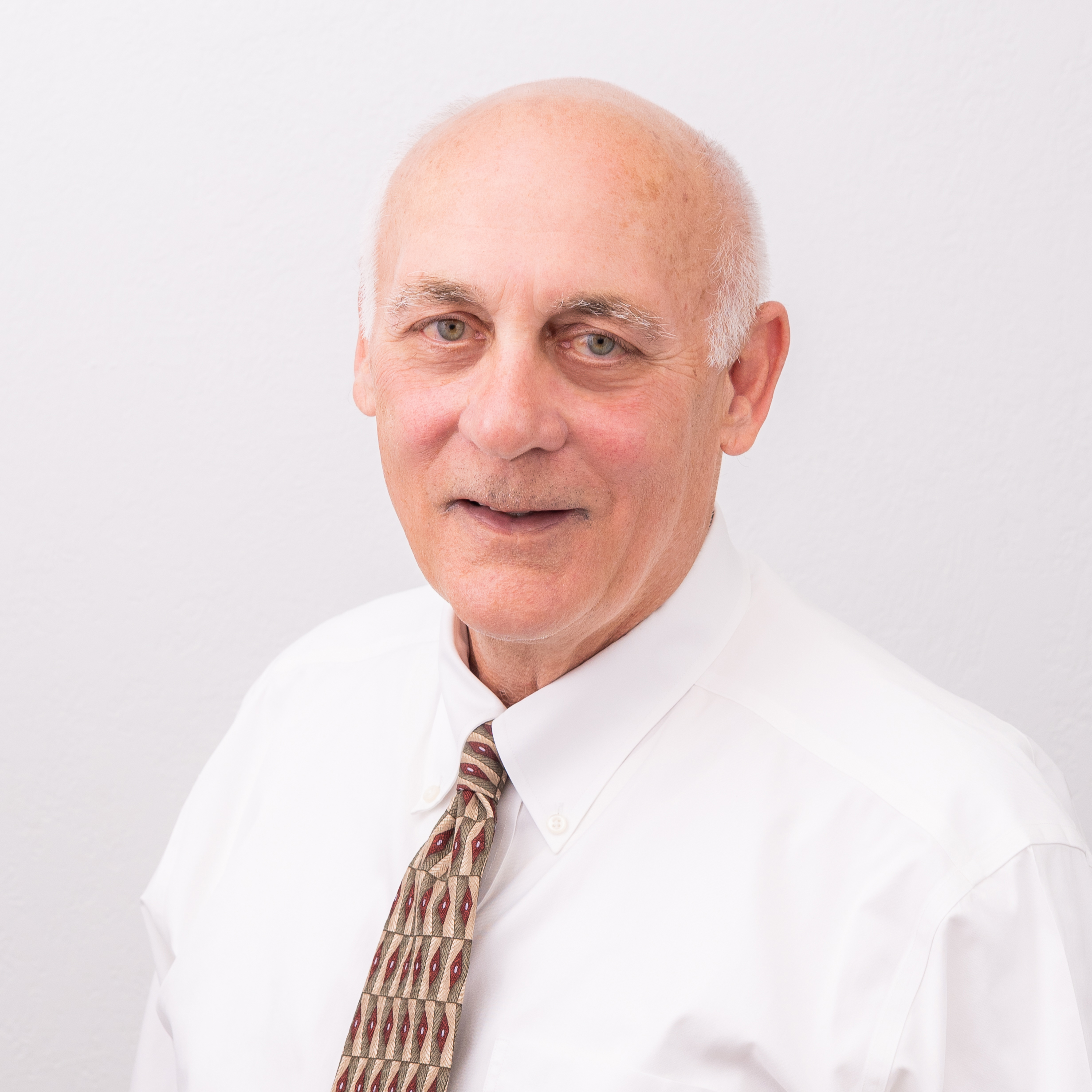 Headshot of Mike Davis